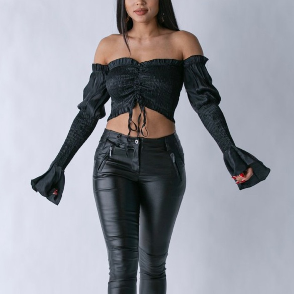 Molda Crop Top